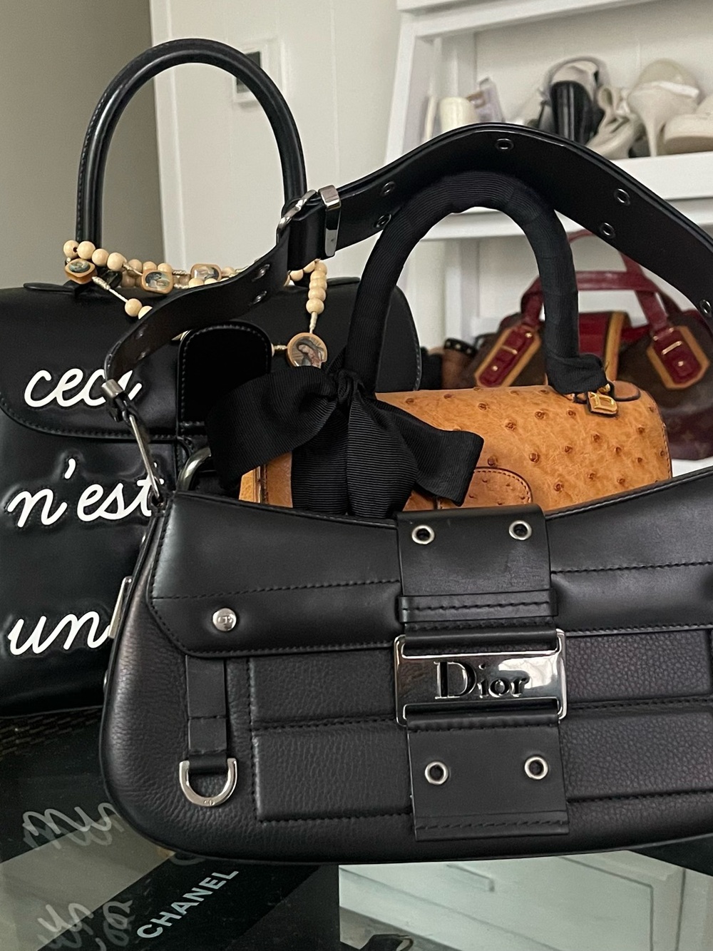 Christian Dior Street Chic Black Leather Saddle Bag with Silver Dior Plaque - Picture 3 of 11
